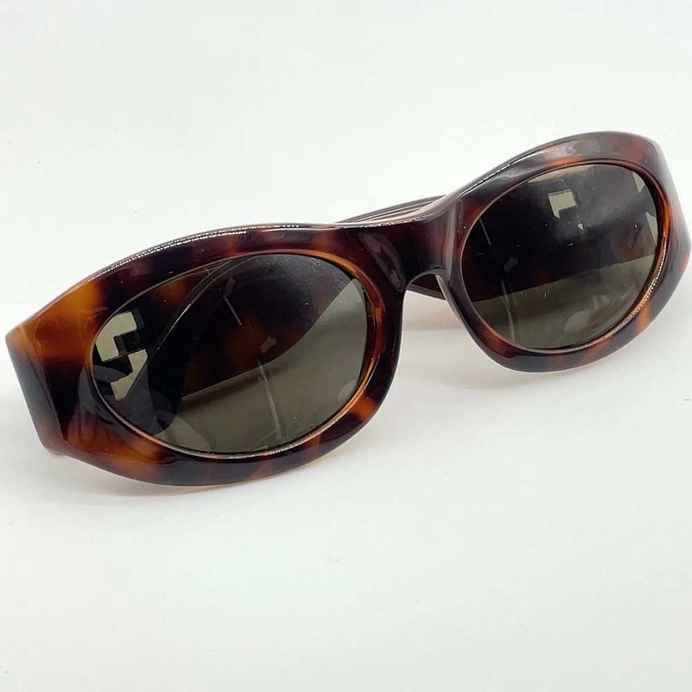 Auth Fendi Gold Logo Brown
Print Sunglasses - Picture 10 of 12